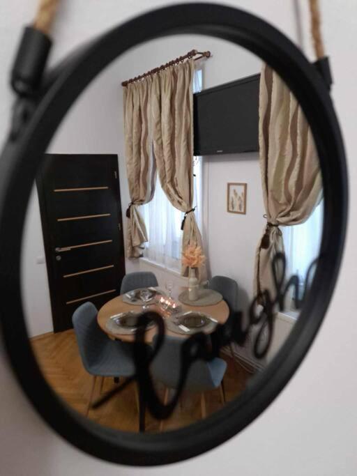 Sofia'S Home Comfy Studio In The Old Town Brassó Kültér fotó